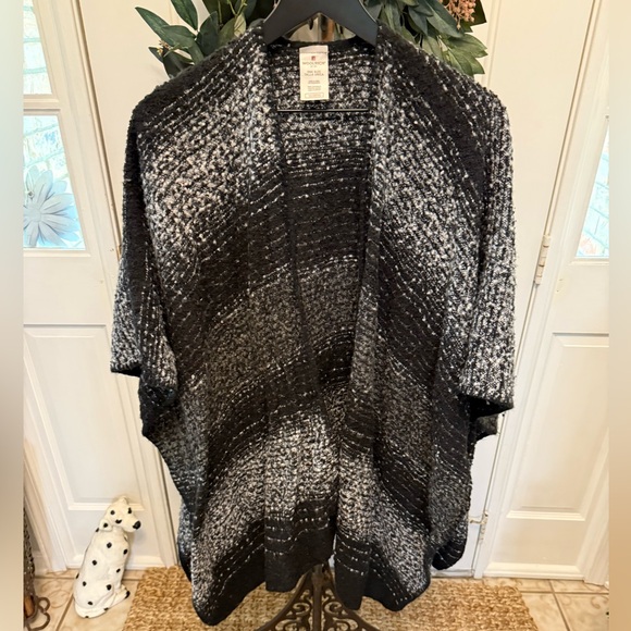 Woolrich Accessories - Woolrich Boho Western Colorblock Blanket Wrap Shawl Poncho Coverup OS